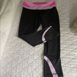 Lululemon pace rival crop